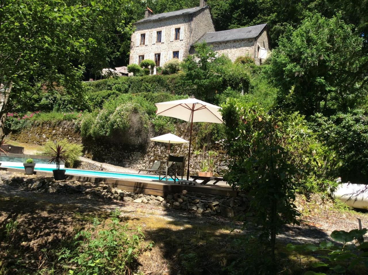 לינה וארוחת בוקר Meymac Le Moulin Des Farges מראה חיצוני תמונה